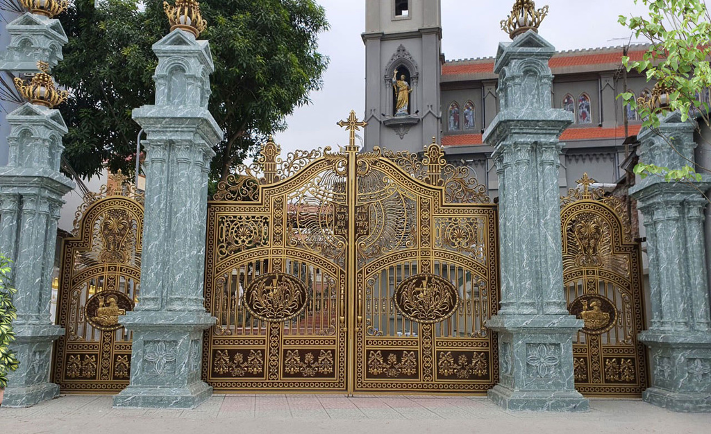 Cổng nhôm đúc Ninh Thuận