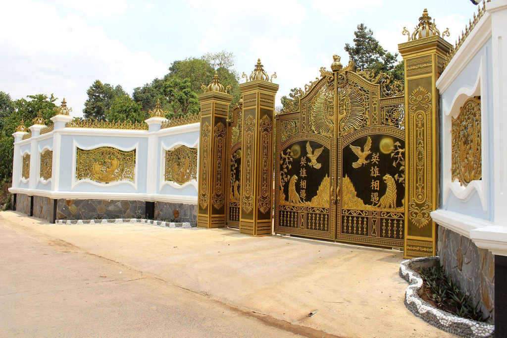 Vì sao nên lựa chọn Vina cổng là đơn vị lắp cổng nhôm đúc tại Thanh Hóa